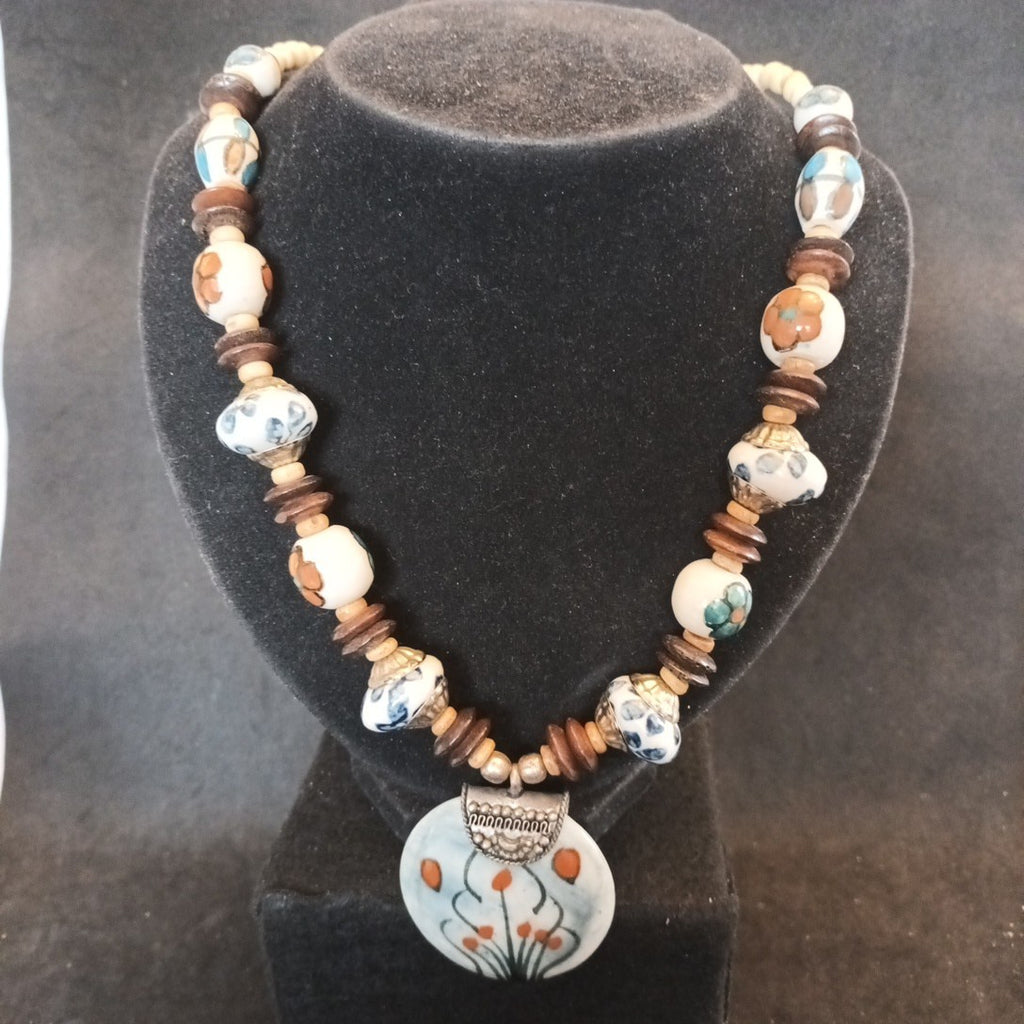 Ceramic Beaded Necklace With Large Pendant Floral 21in