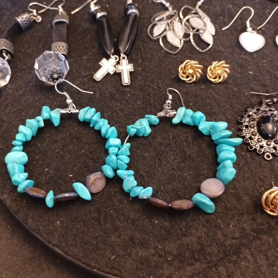 Earrings. Pairs Of Earrings For Pierced Ears. Hoop Dangle. Bundle Joblot