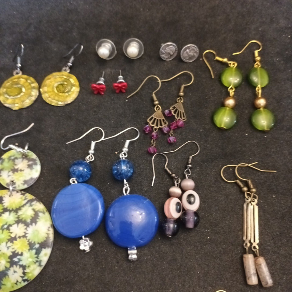Earrings. Pairs Of Earrings For Pierced Ears. Dangle. Bundle Joblot