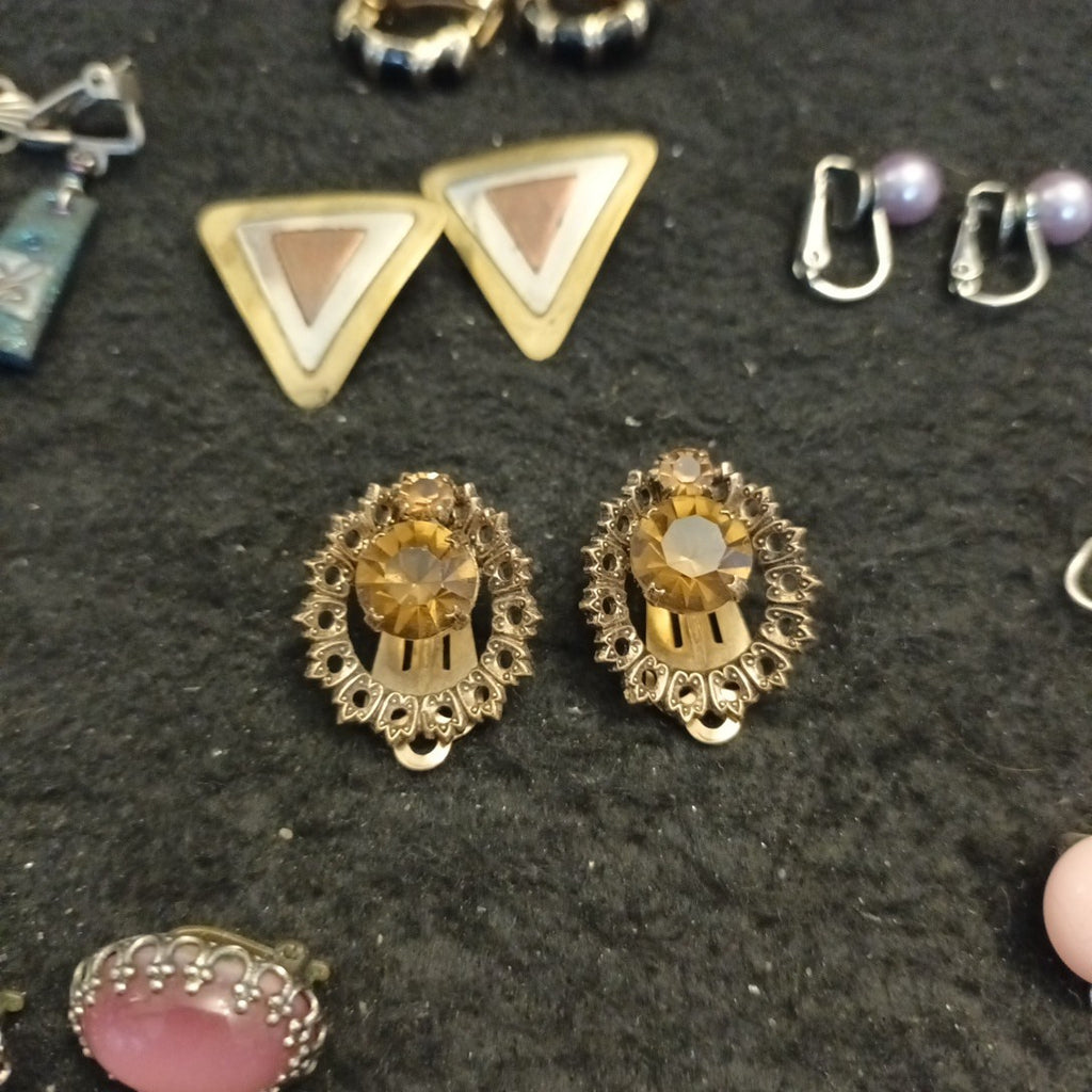 Clip On Earrings. 10 Pairs Of Clip On Earrings. Costume Jewellery Bundle