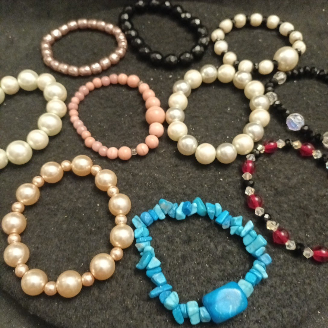 10 Beaded Elasticated Bracelets Bundle Joblot