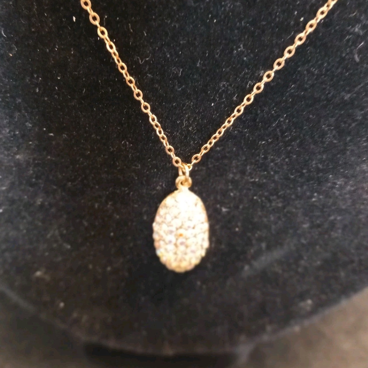 Tara Necklace And Earrings Set. Gold Tone. Rhinestones