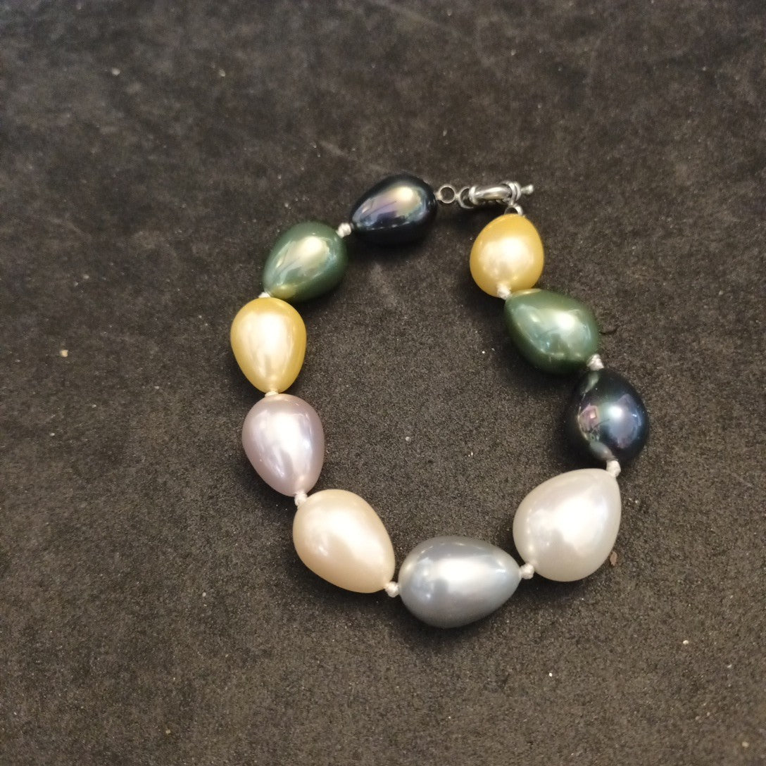 Glass Beaded Necklaces And Bracelets Bundle Joblot