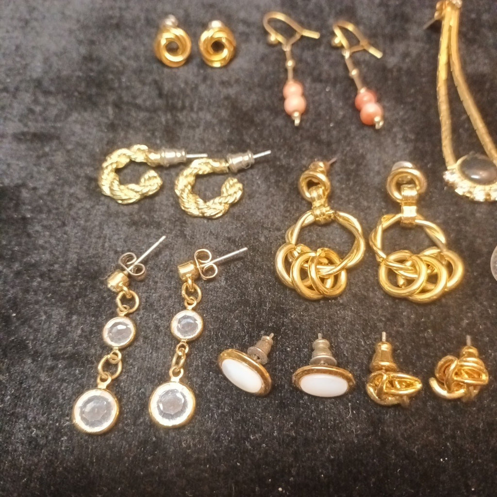 Earrings. Pairs Of Gold Tone Earrings For Pierced Ears.  Bundle Joblot
