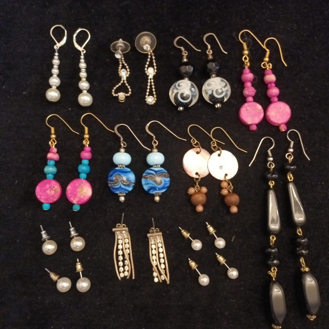 Earrings. Pairs Of Earrings For Pierced Ears. Dangle. Bundle Joblot