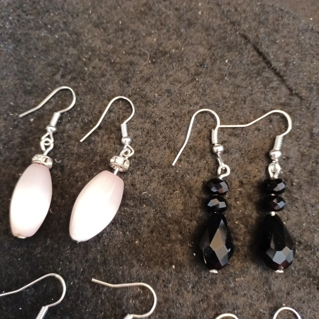 Earrings bundle. Pairs Of Earrings For Pierced Ears. Hoop Dangle Bundle Joblot