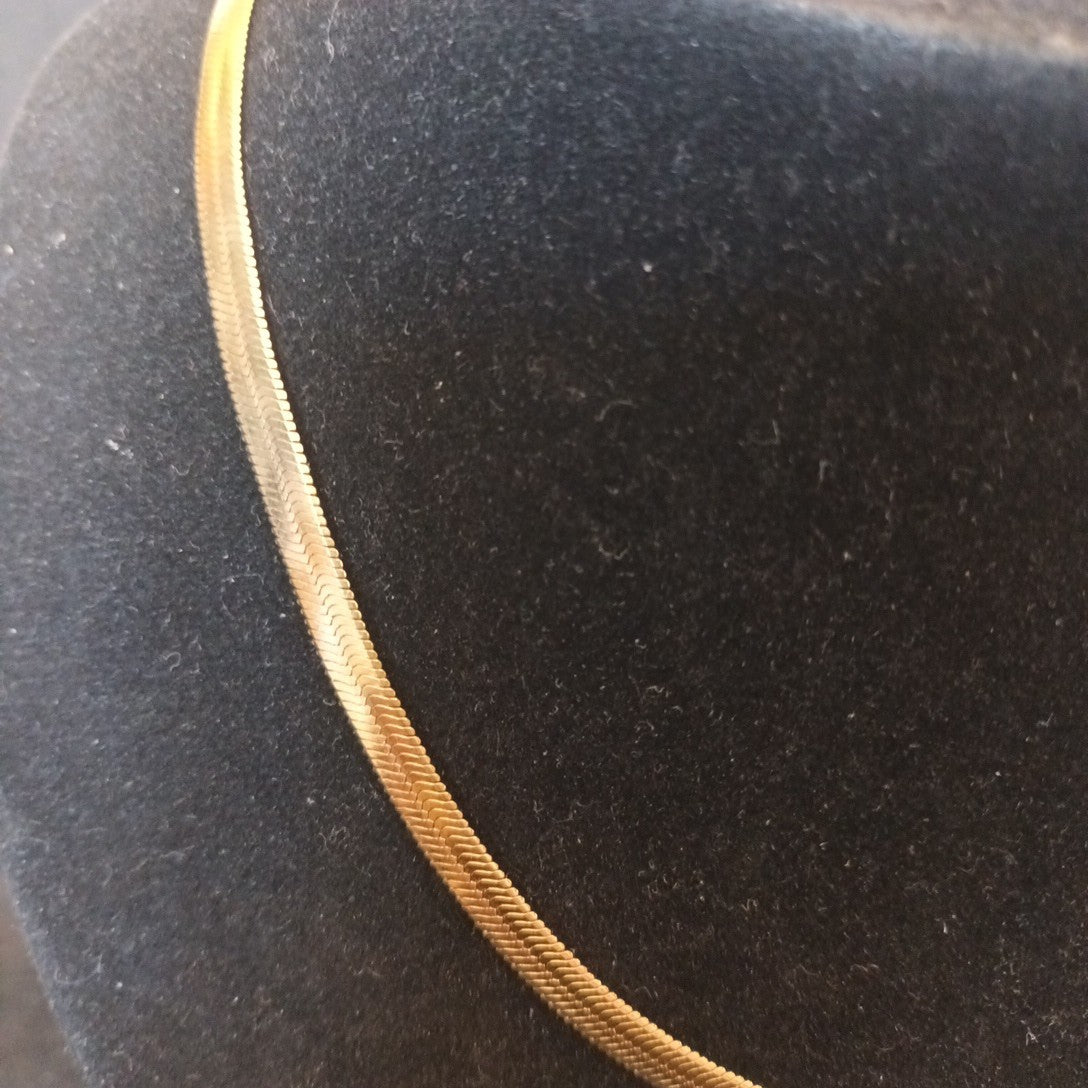 Helloice Gold Tone Chain Necklace 17in (43cm)