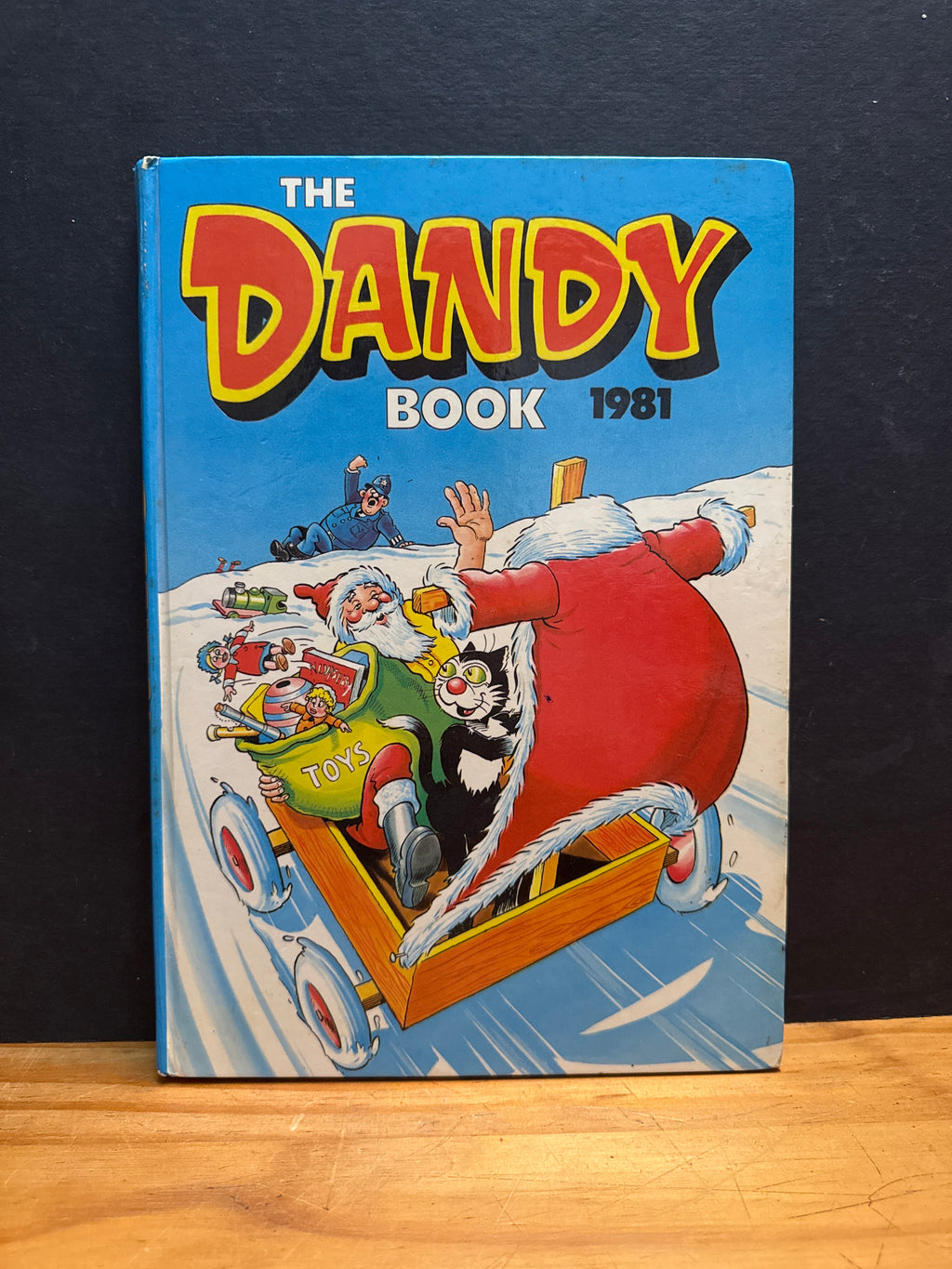 The Dandy Book 1981 hardcover book