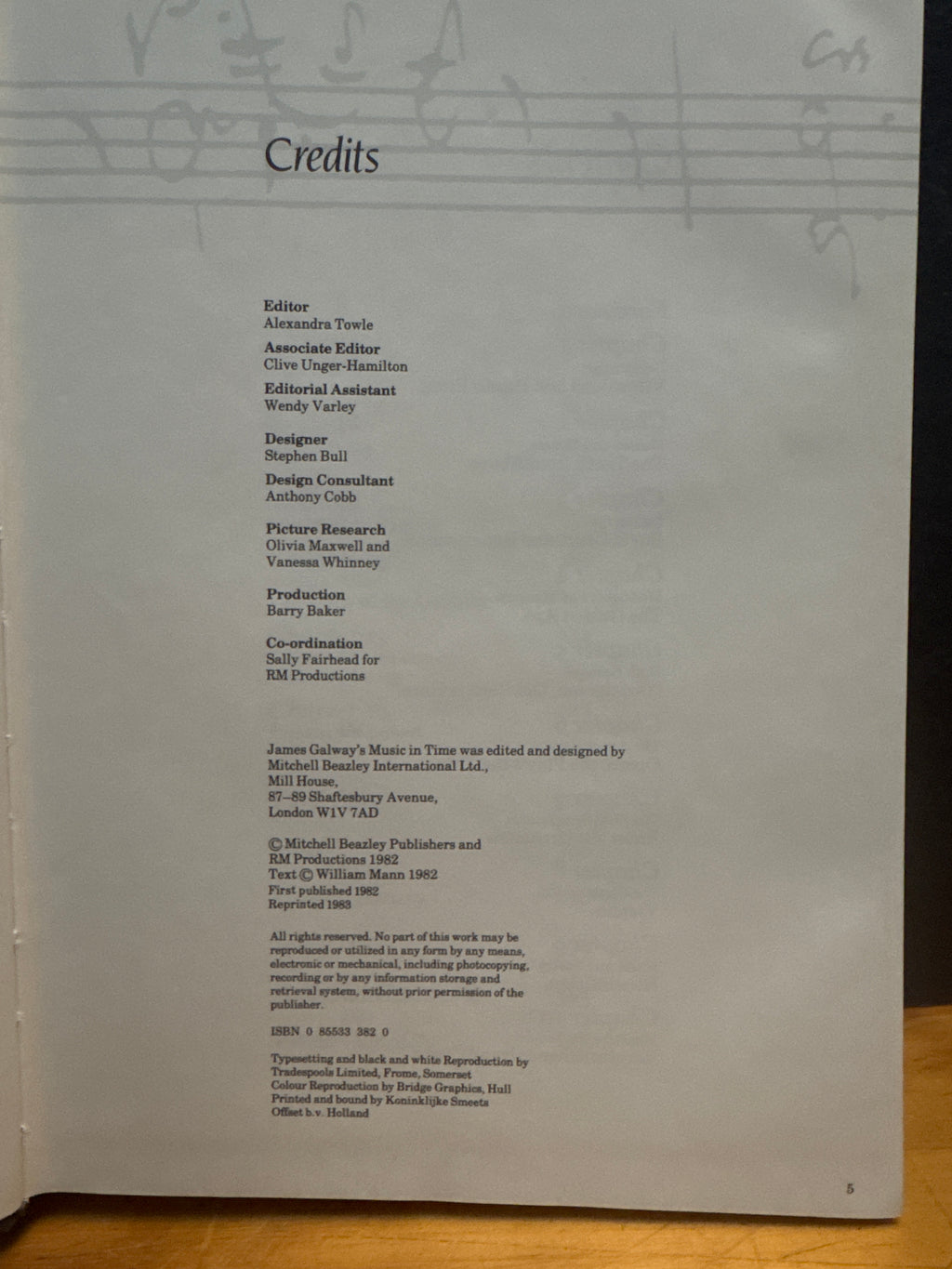 James Galway’s Music in Time written by William Mann hardcover book